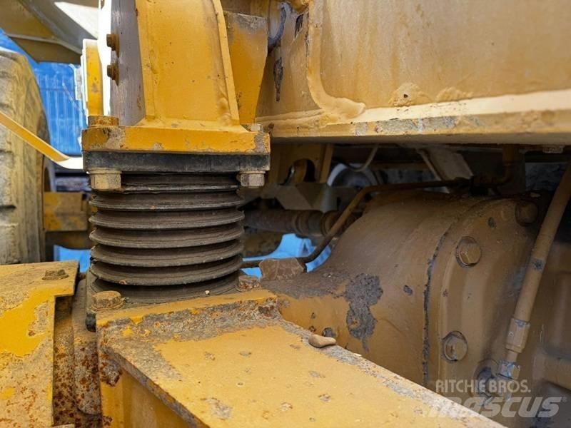 CAT 730 C Karjeriniai savivarčiai