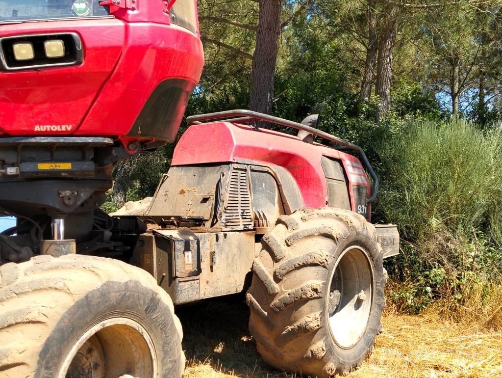 Komatsu 931 Miško technika (Harvesteriai)