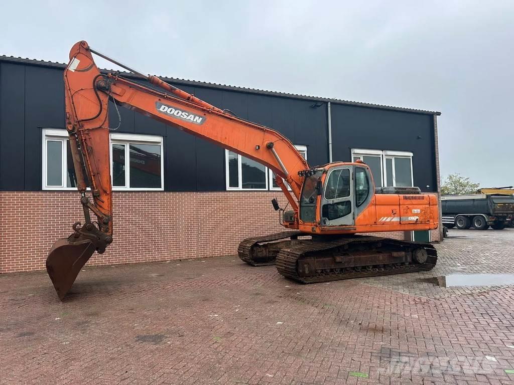 Doosan DX255LC Vikšriniai ekskavatoriai