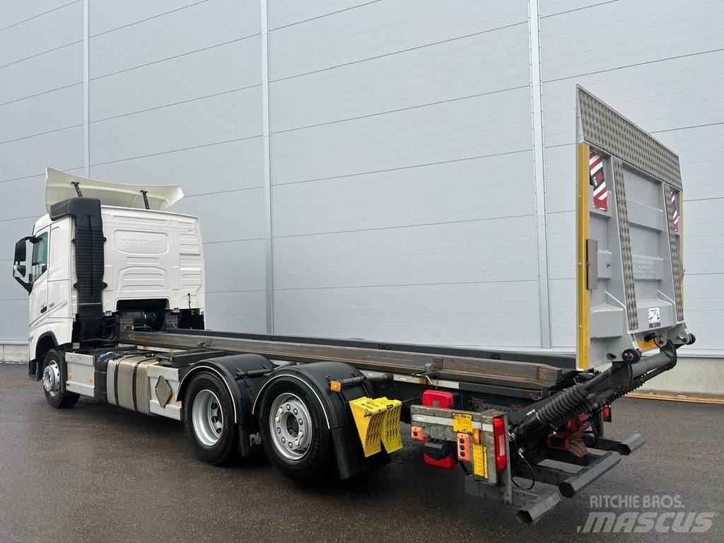 Volvo FH Savivarčiai su kabeliniu keltuvu