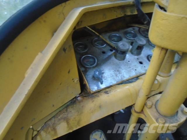 CAT 966 Naudoti ratiniai krautuvai