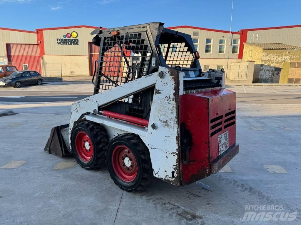 Bobcat 543 Krautuvai su šoniniu pasukimu