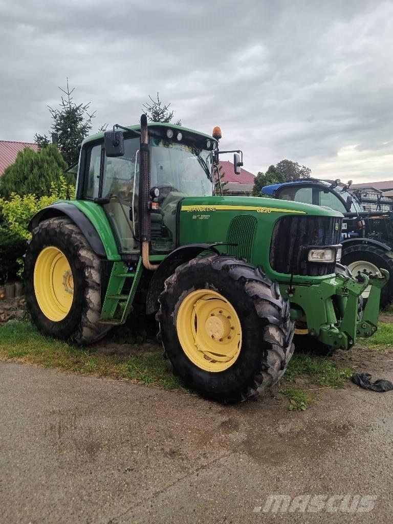 John Deere 6820 6820 Traktoriai