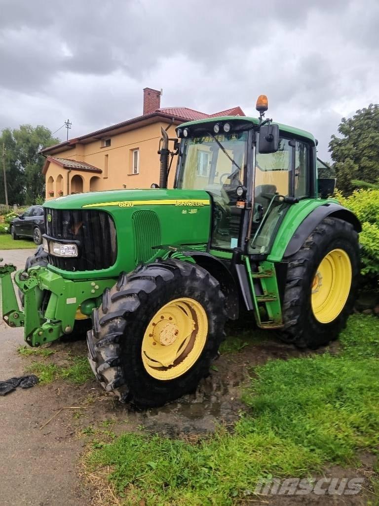 John Deere 6820 6820 Traktoriai