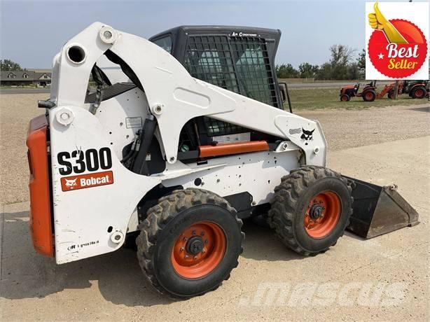 Bobcat S 300 Krautuvai su šoniniu pasukimu