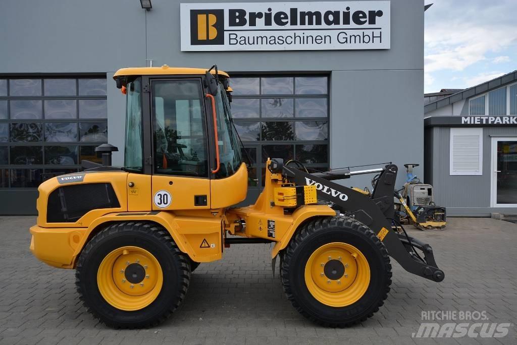 Volvo L 35 HS Naudoti ratiniai krautuvai
