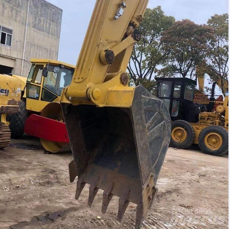 Komatsu pc220-8 Vikšriniai ekskavatoriai