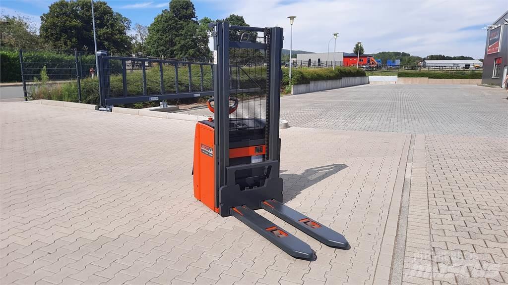Linde L16 - BR1173 Rankiniai vėžimėliai