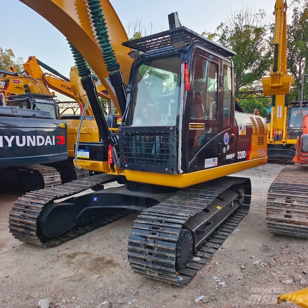 CAT 320 D2L Vikšriniai ekskavatoriai