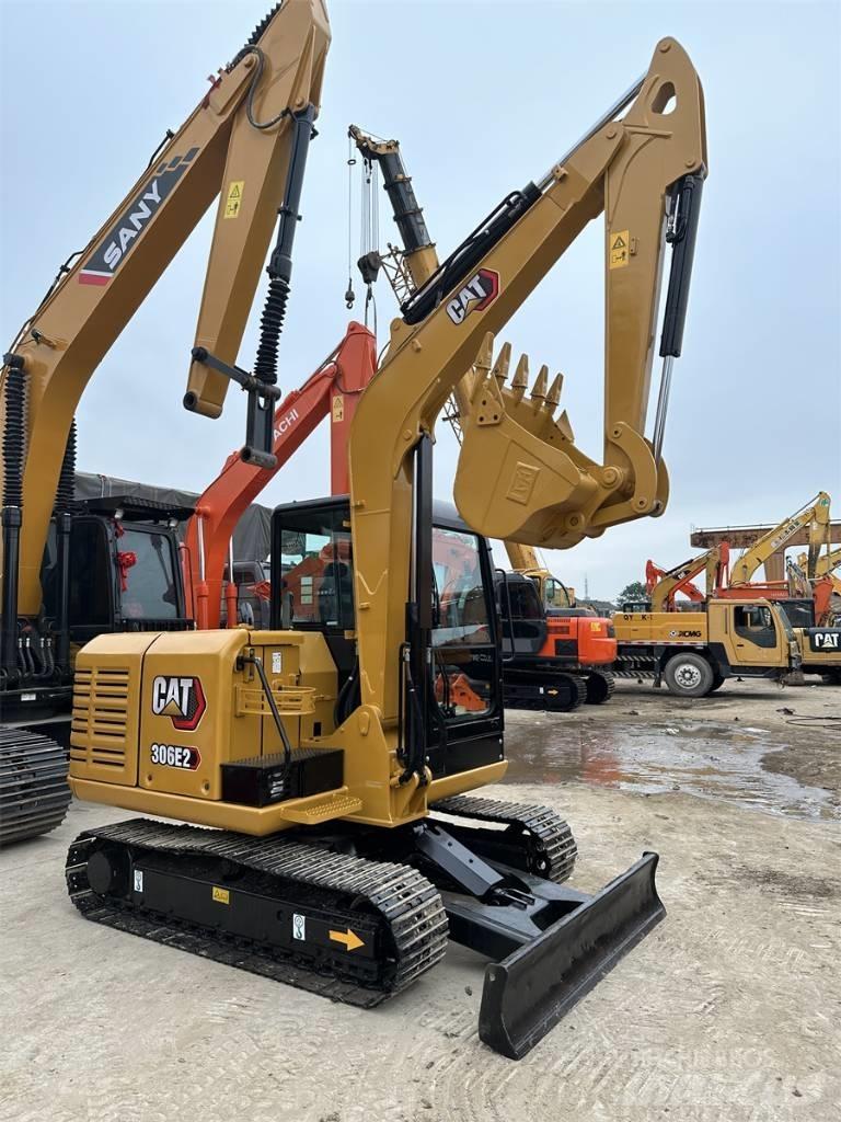 CAT 306E2 Vikšriniai ekskavatoriai