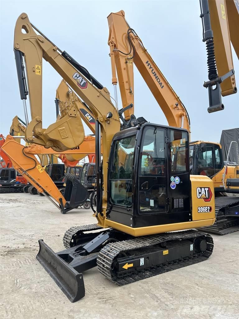 CAT 306E2 Vikšriniai ekskavatoriai