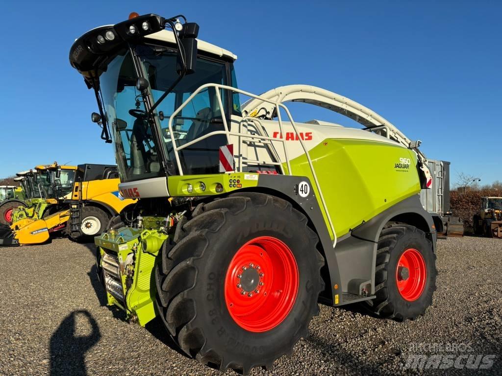 CLAAS Jaguar 960 4WD Pašarų ruošimo technika