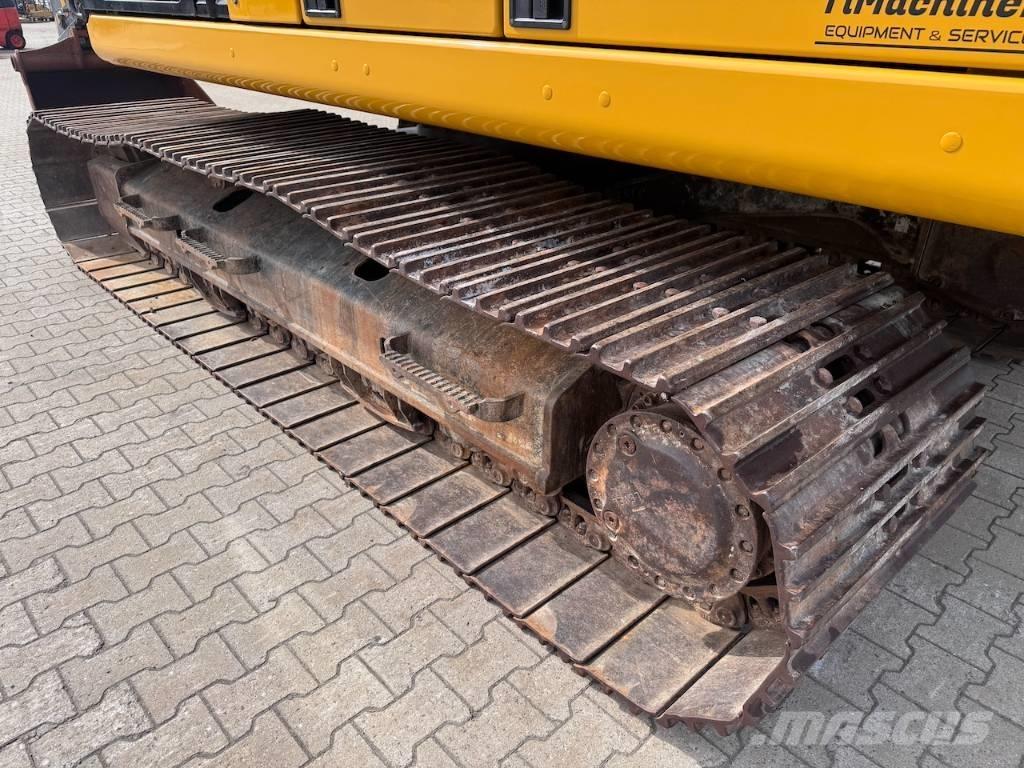 CAT 323 Vikšriniai ekskavatoriai