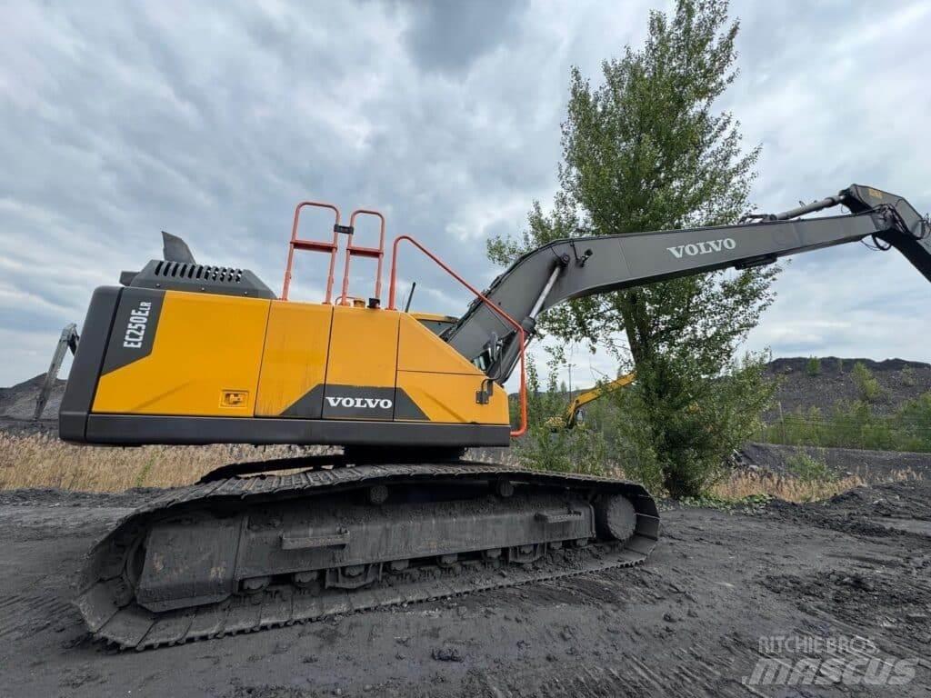 Volvo EC250ELR Vikšriniai ekskavatoriai