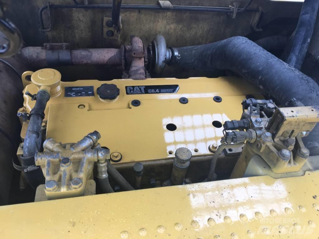 CAT 320 DL Vikšriniai ekskavatoriai
