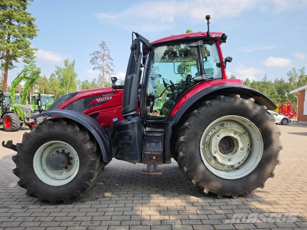 Valtra T 254 V Traktoriai