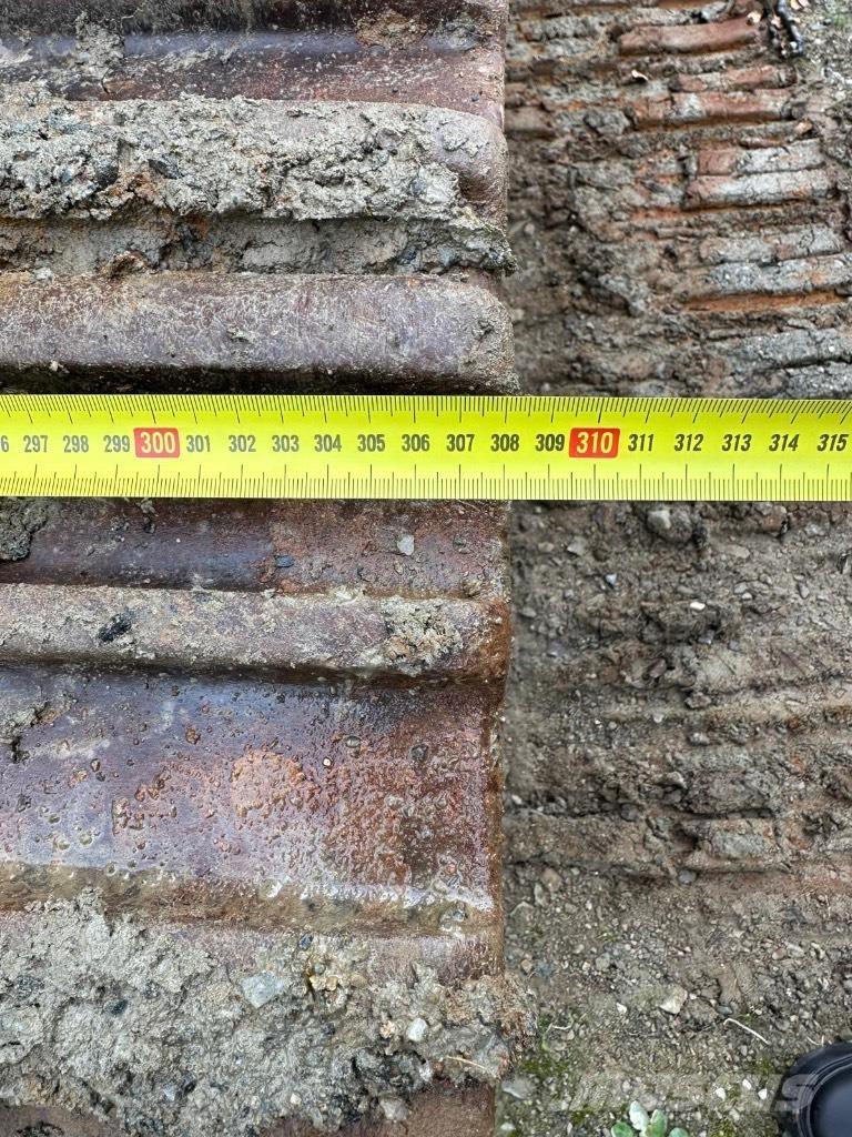 CAT 323 D L Vikšriniai ekskavatoriai