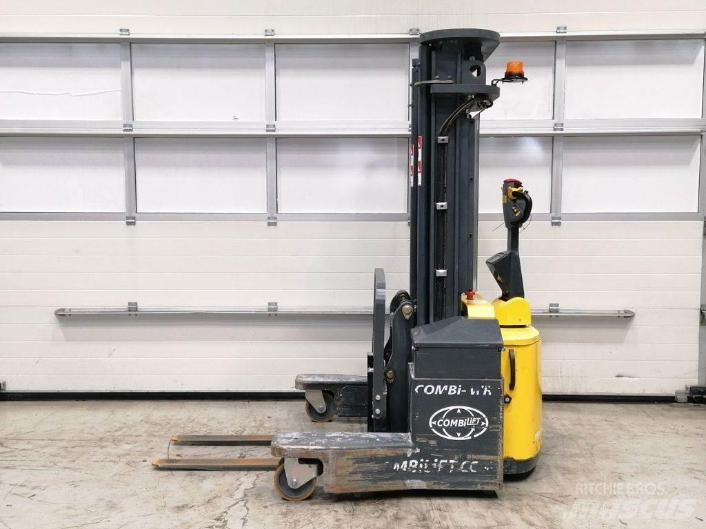 Combilift WR4 Krautuvai su pakrovimu iš šonų
