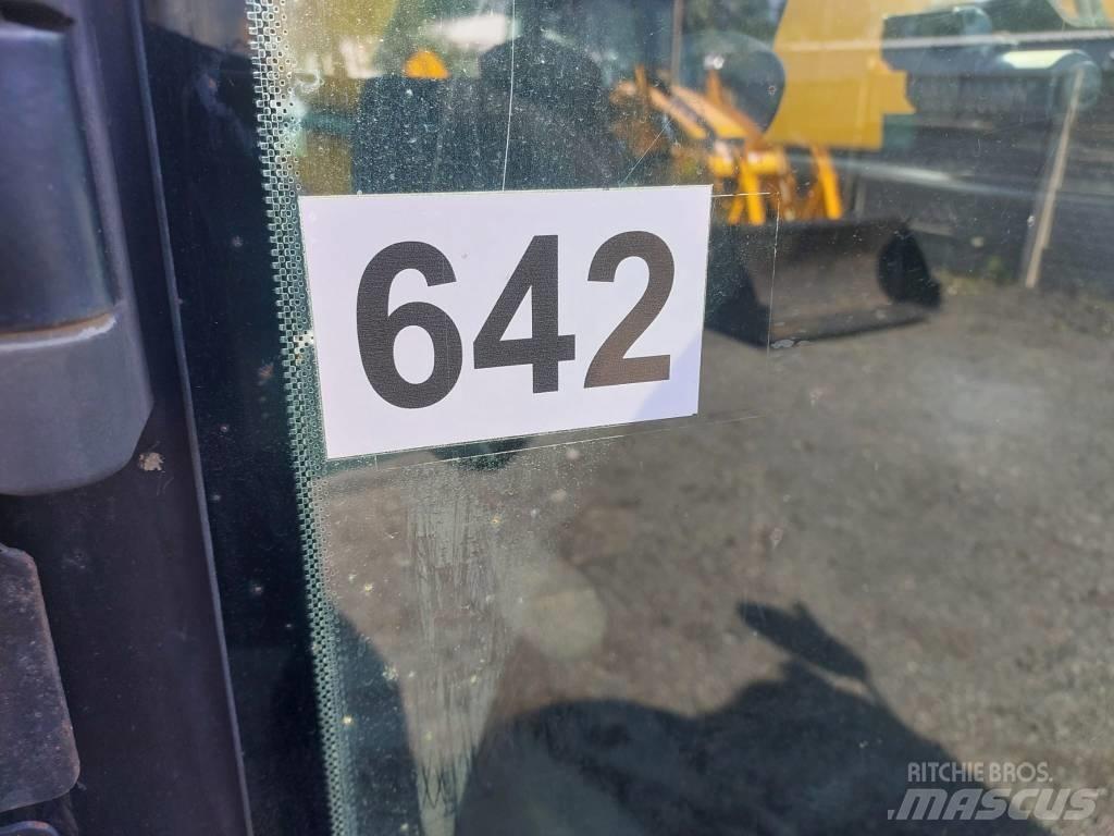 JCB 533-105 Teleskopiniai krautuvai