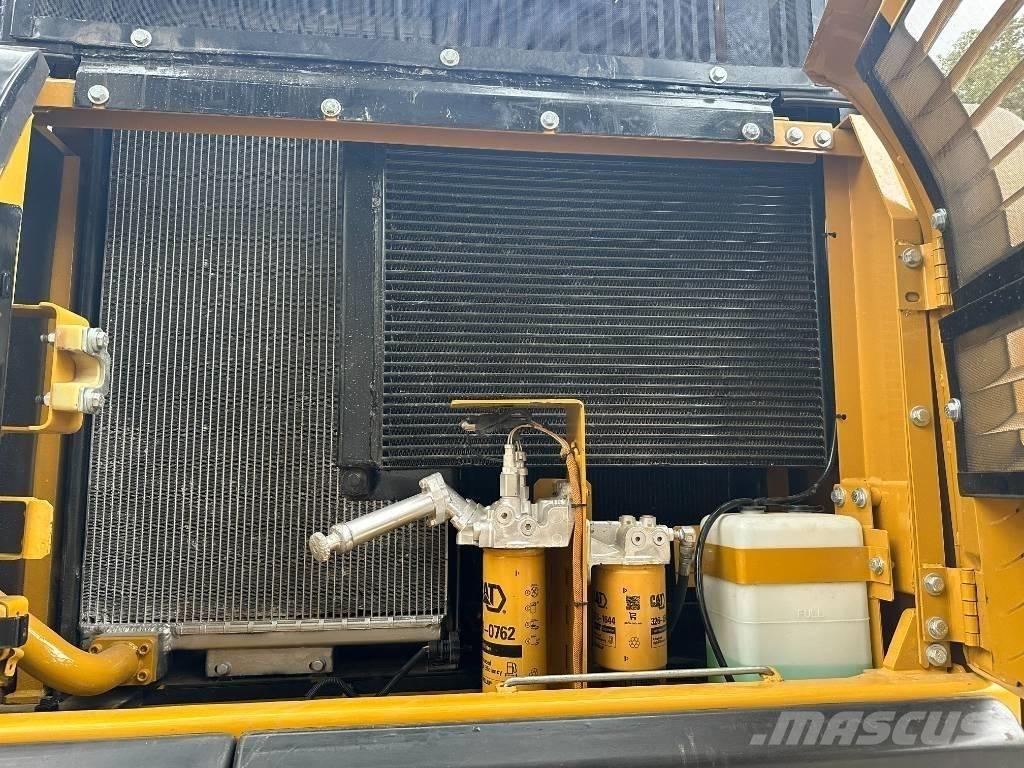 CAT 336 D Vidutinės galios ekskavatoriai 7-12 t