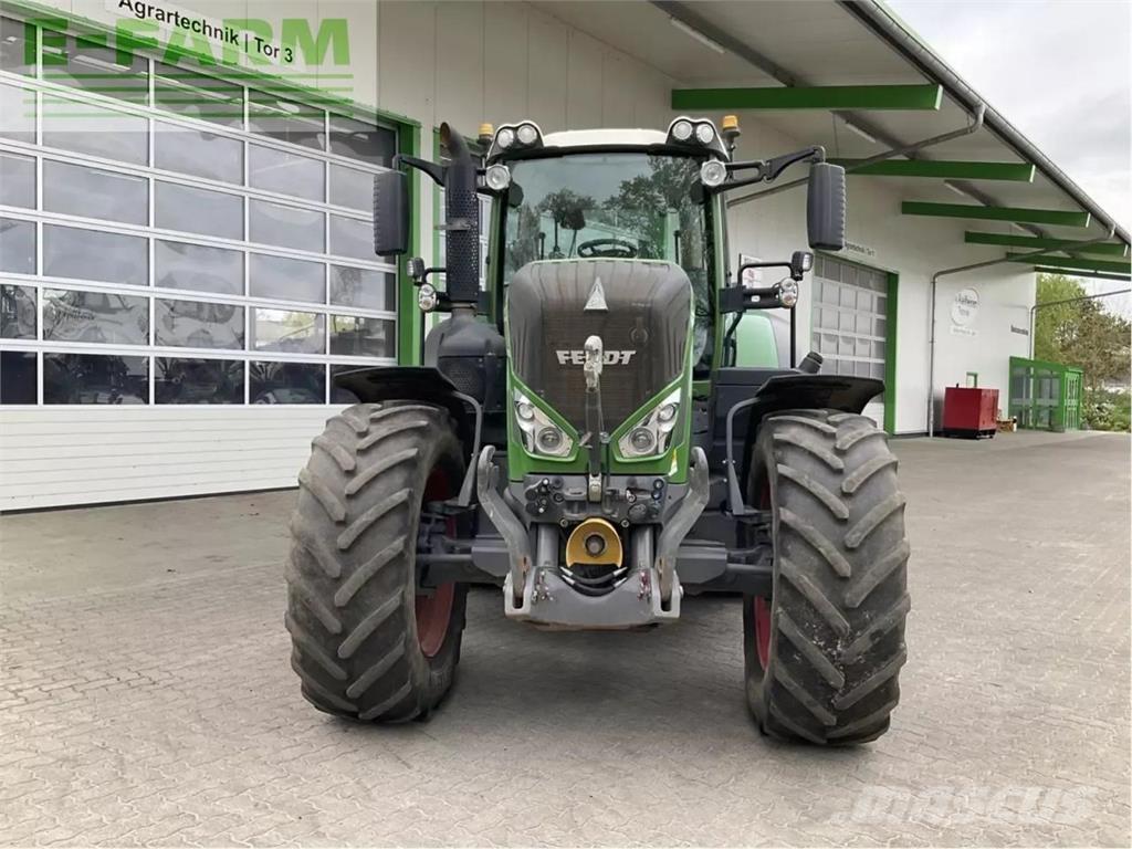 Fendt 826 vario s4 Traktoriai