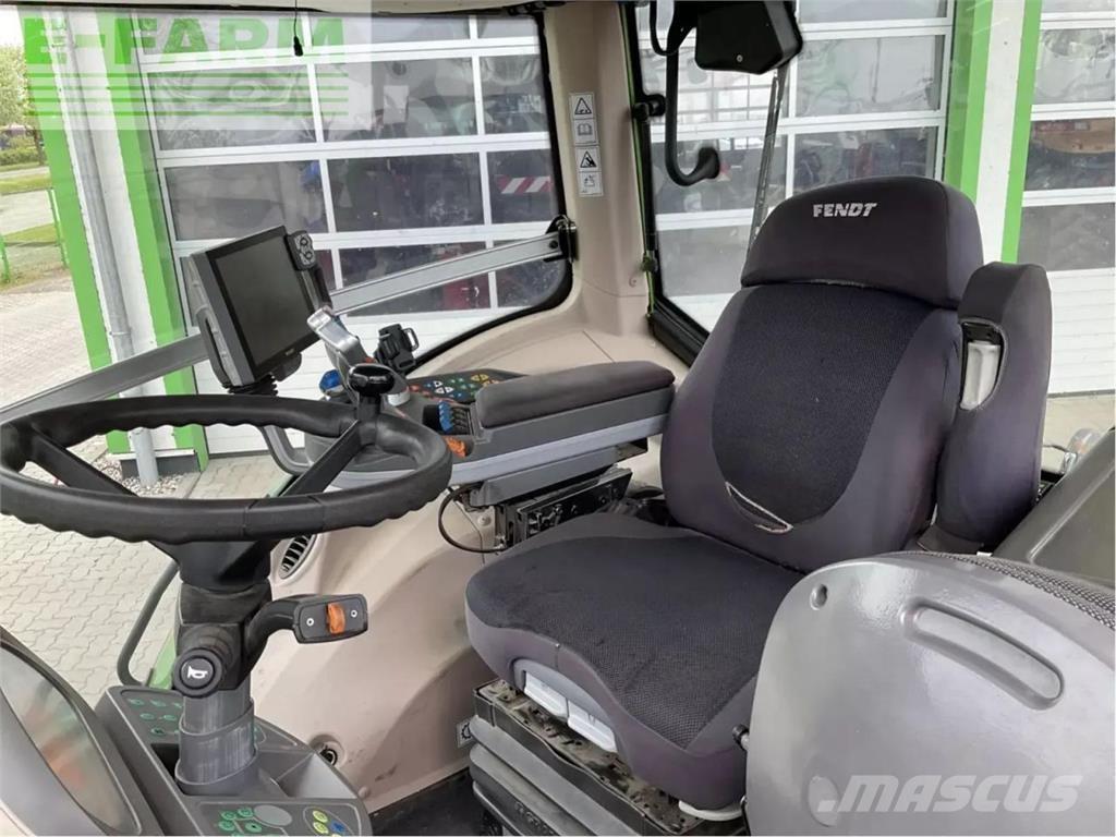 Fendt 826 vario s4 Traktoriai