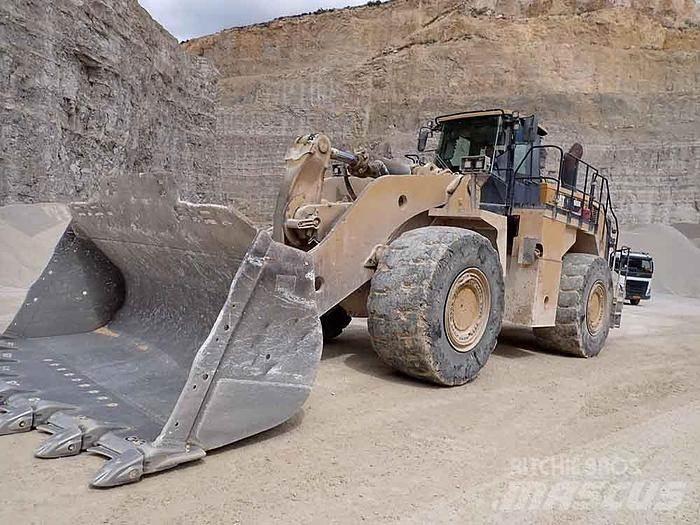 CAT 988K Naudoti ratiniai krautuvai
