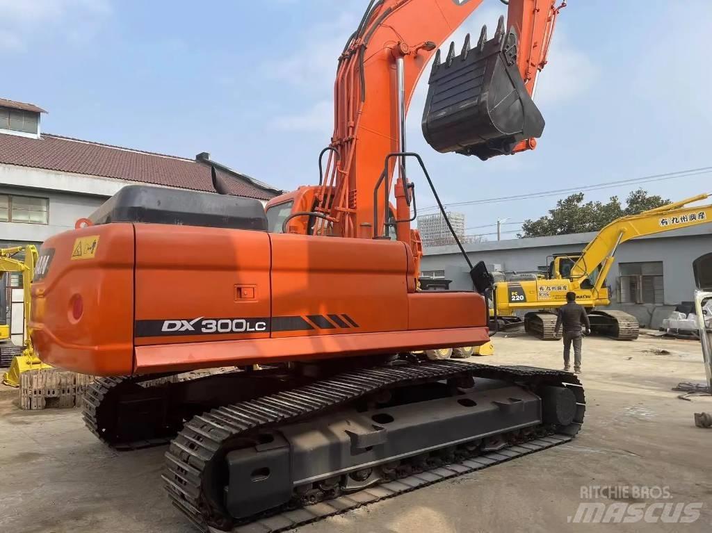 Doosan DX300LC Vikšriniai ekskavatoriai