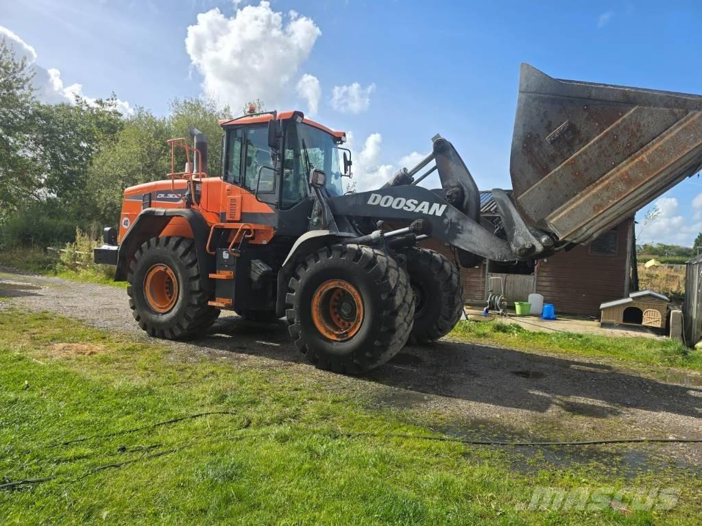 Doosan DL 300-5 Naudoti ratiniai krautuvai