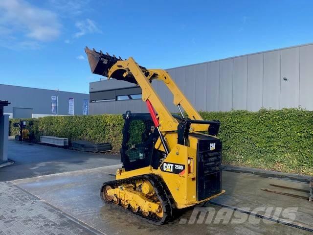 CAT 259 D Krautuvai su šoniniu pasukimu