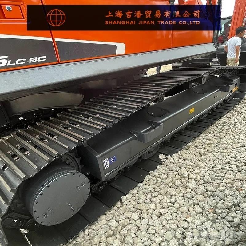 Doosan DX 225 Vikšriniai ekskavatoriai