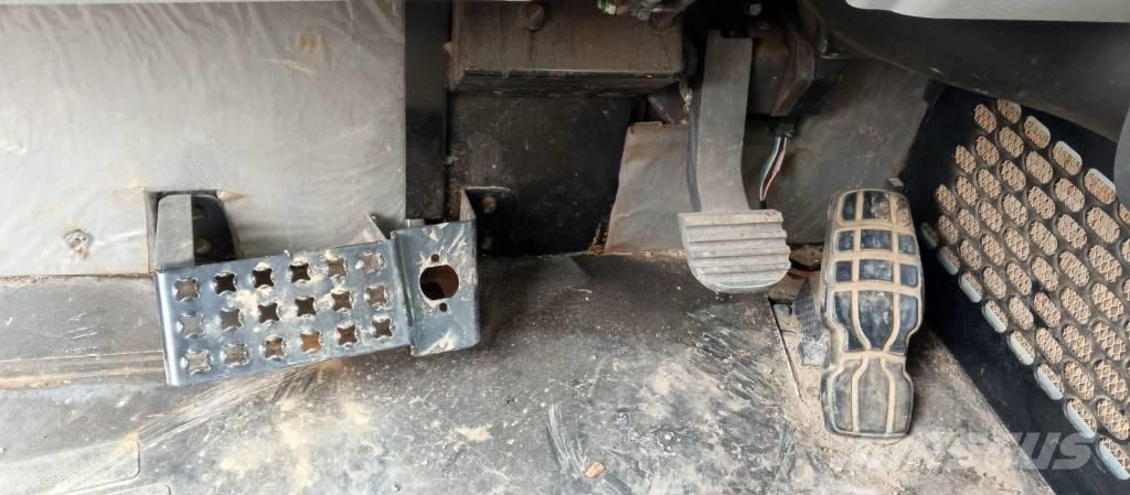 CAT 730 C Karjeriniai savivarčiai