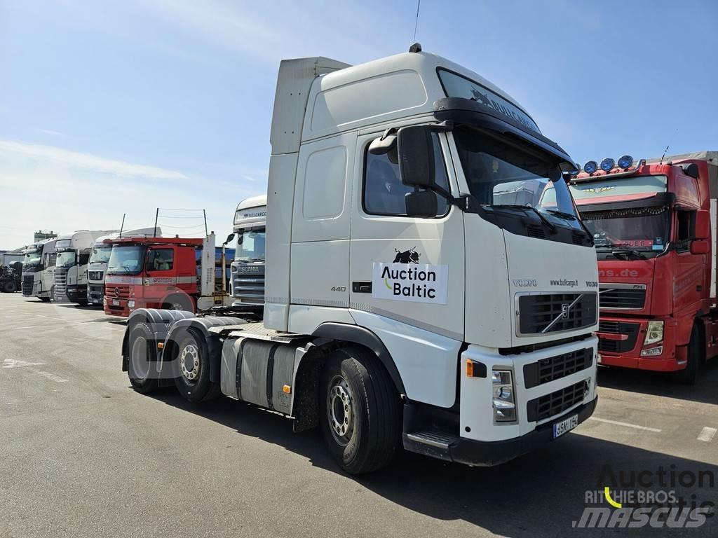 Volvo FH440 Naudoti vilkikai