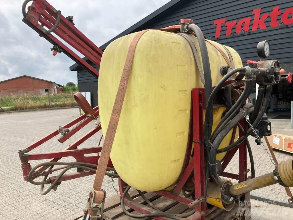 Hardi NK 600 Įmontuoti purkštuvai