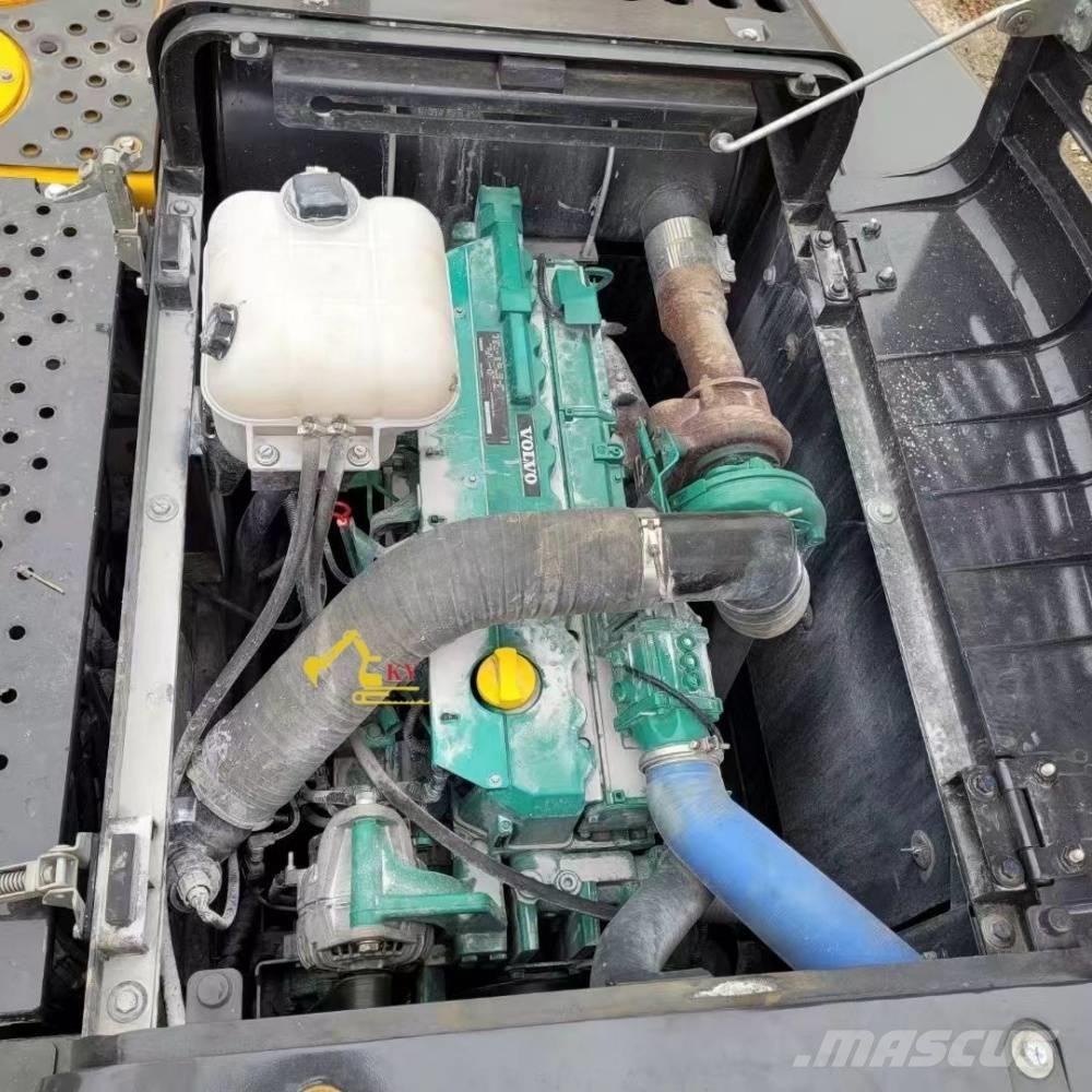 Volvo 240 Vikšriniai ekskavatoriai