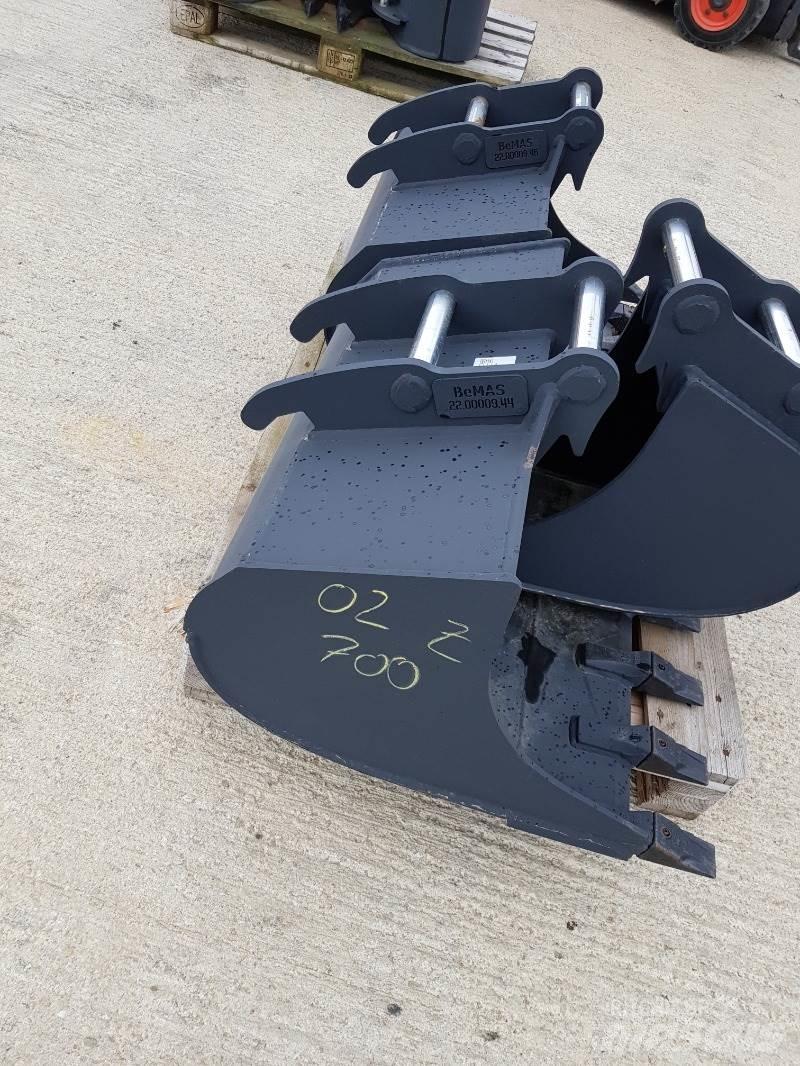 TL 700mm SW 010 Tranšėjų kasimo technika