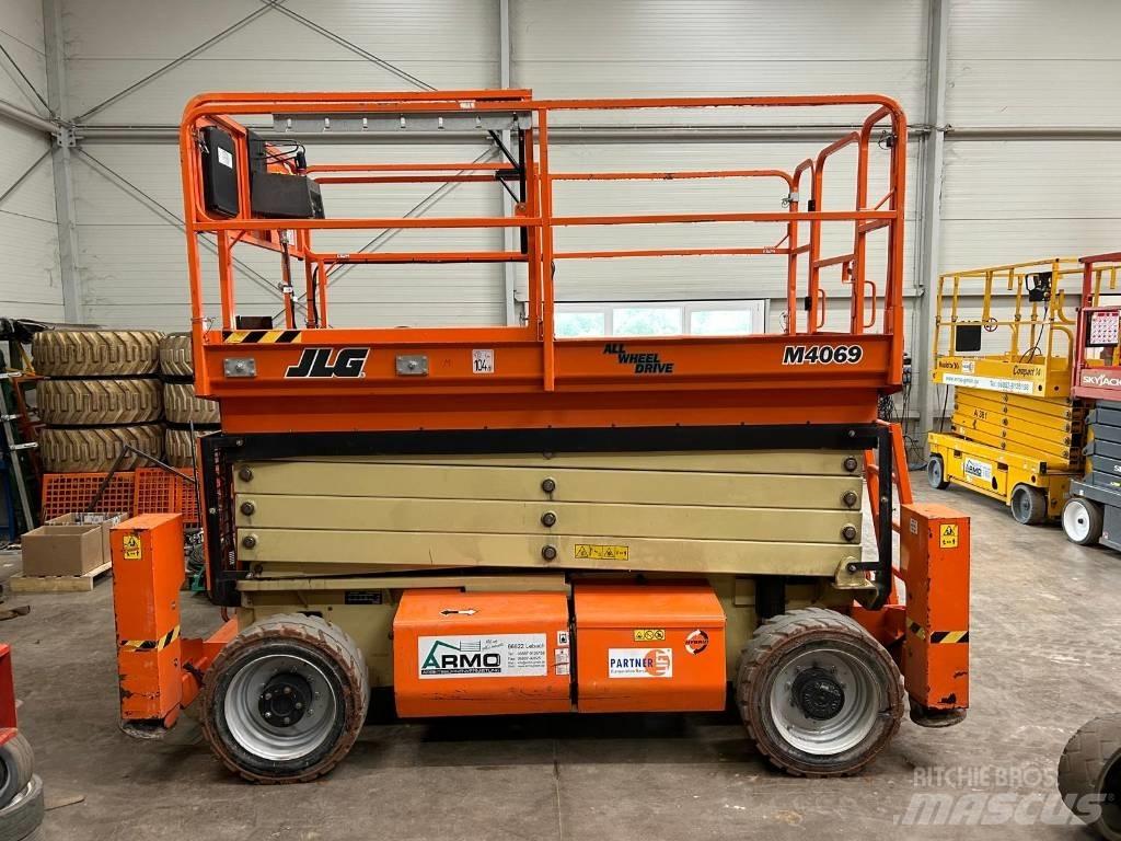 JLG M 4069 LE Žirkliniai keltuvai