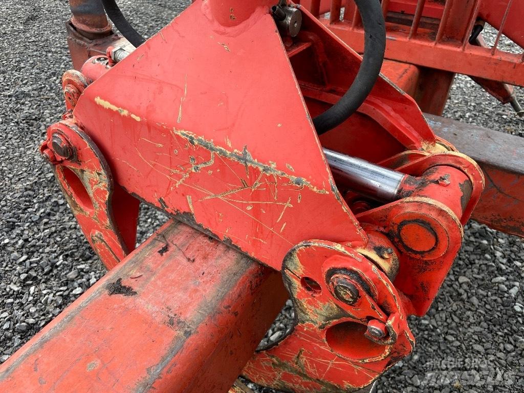 Farmi 3861 Miško technika - Kita