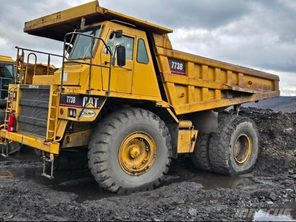 CAT 773 B Karjeriniai savivarčiai