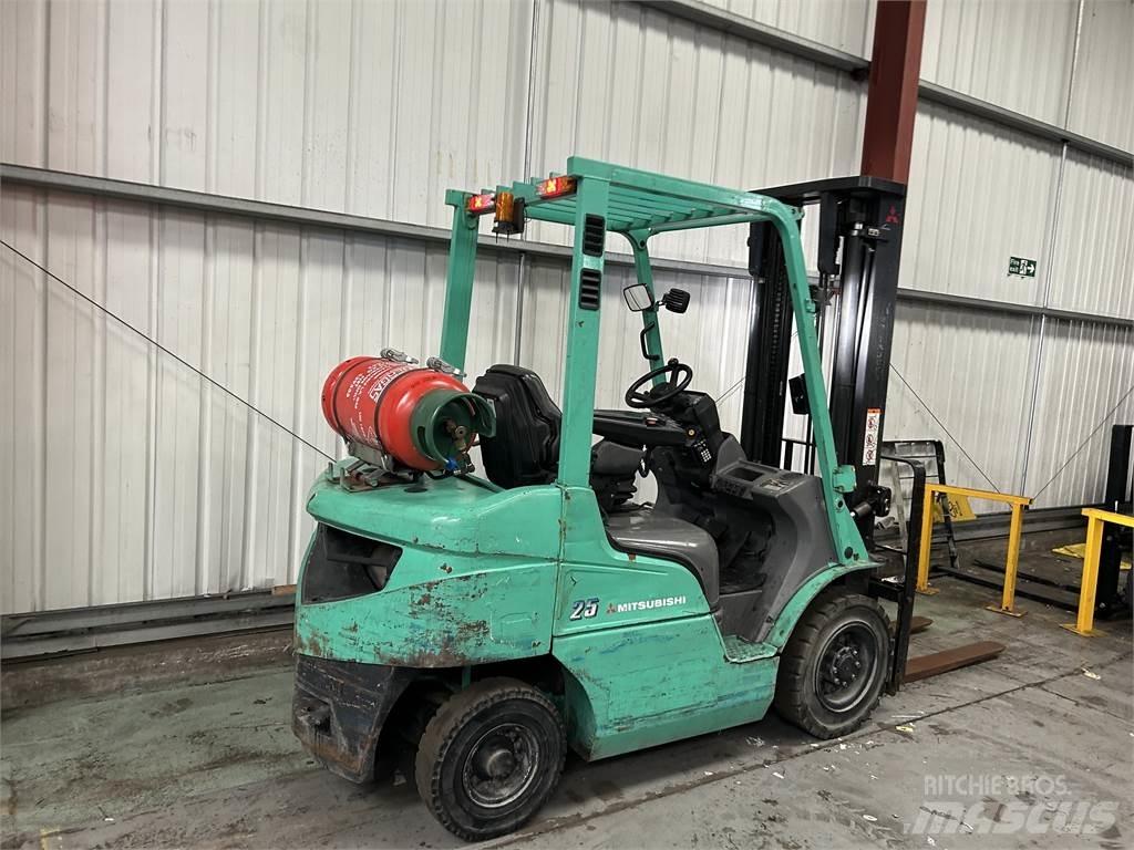 Mitsubishi FG25NT LPG (dujiniai) krautuvai