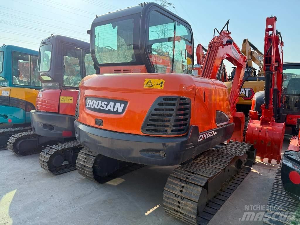 Doosan DX 60 Mini ekskavatoriai < 7 t