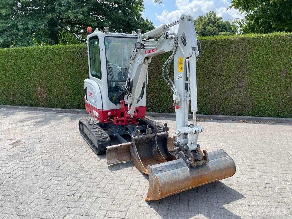 Takeuchi TB 225 Mini ekskavatoriai < 7 t