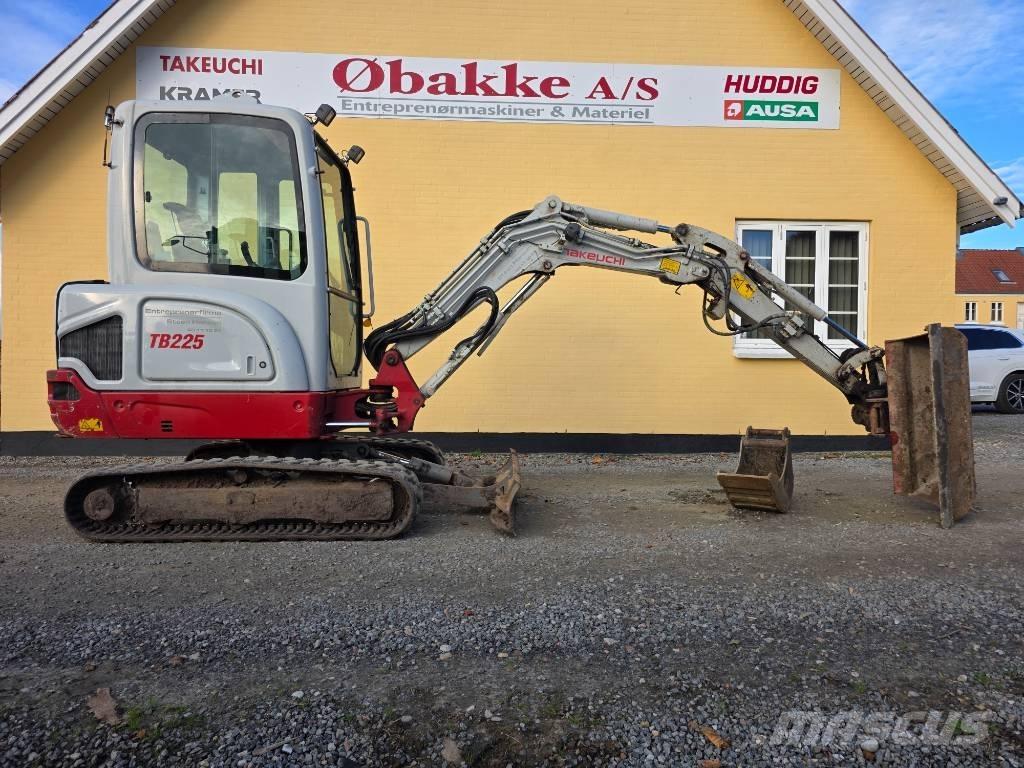Takeuchi TB 225 Mini ekskavatoriai < 7 t