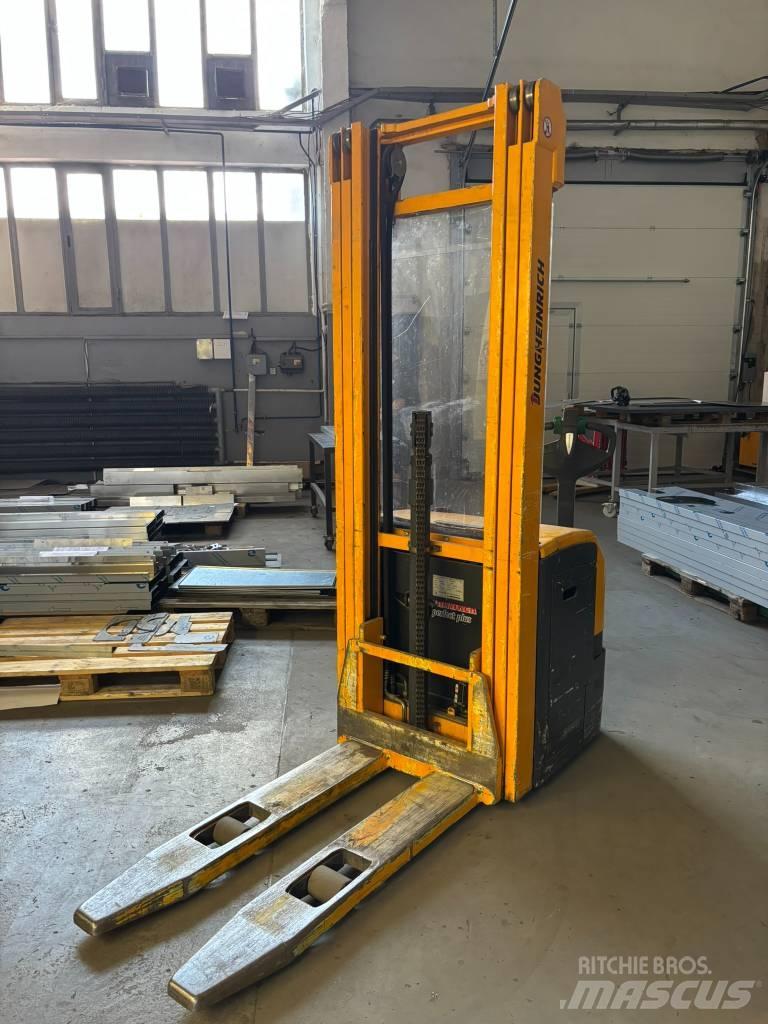 Jungheinrich EJC216 Rankiniai vėžimėliai