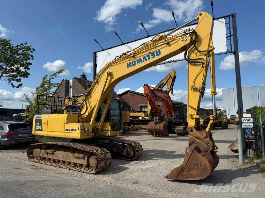 Komatsu PC210LC-8 Vikšriniai ekskavatoriai