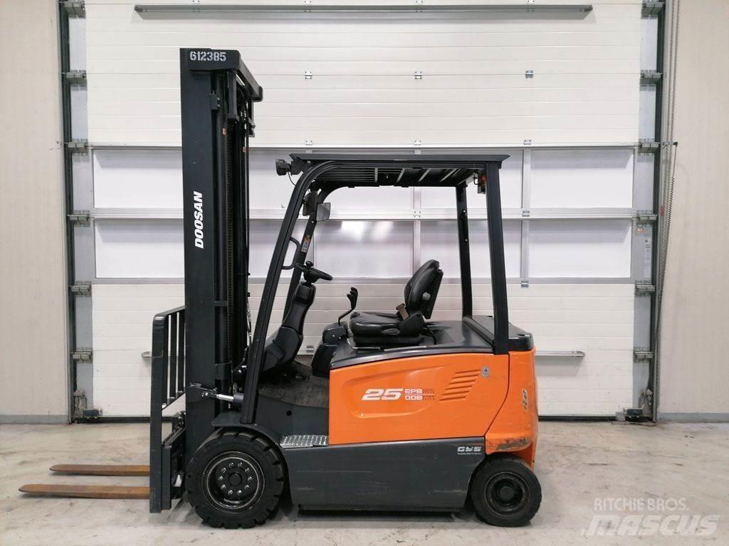 Doosan B25X-7 Elektriniai šakiniai krautuvai