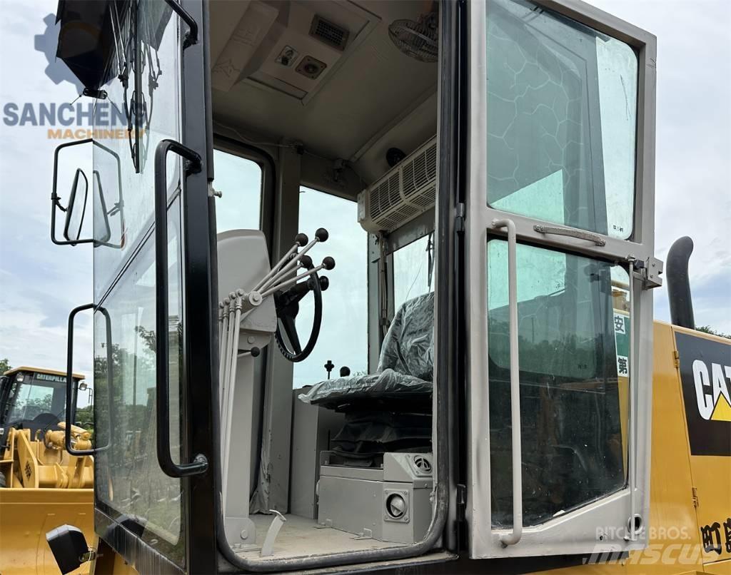 CAT 12 G Greideriai
