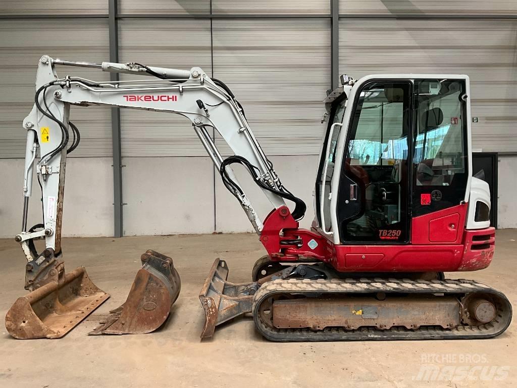 Takeuchi TB 250-2 Mini ekskavatoriai < 7 t