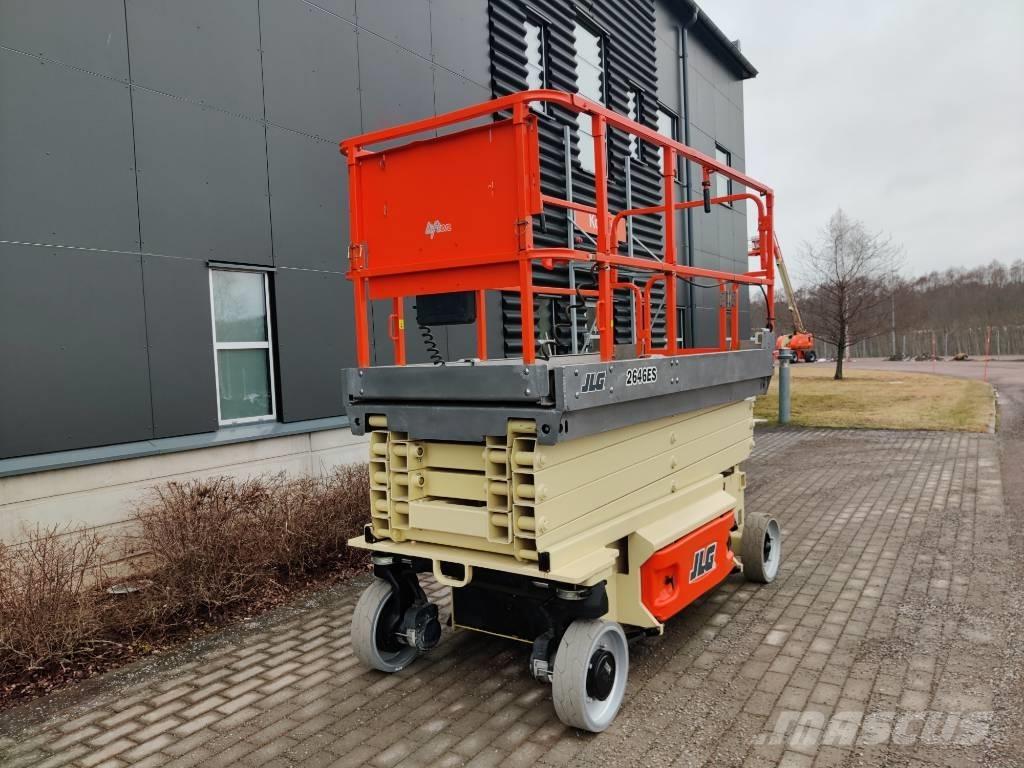 JLG Saxlift 2646 ES Vertikalūs stiebiniai keltuvai
