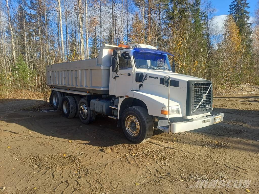 Volvo NL 12 Savivarčių priekabų vilkikai